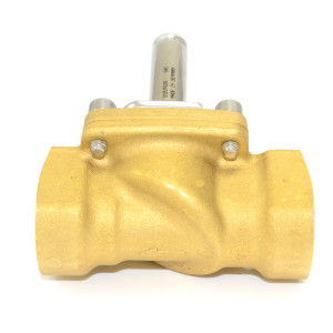 Danfoss 032U7633 Solenoid Valve EV250B, 3/4 in, NPT, NC