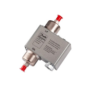 Danfoss Differential Pressure Control MP55 (4.5 To 65 Psig) 120 Sec. 36 in Capillary Tube 060B205766
